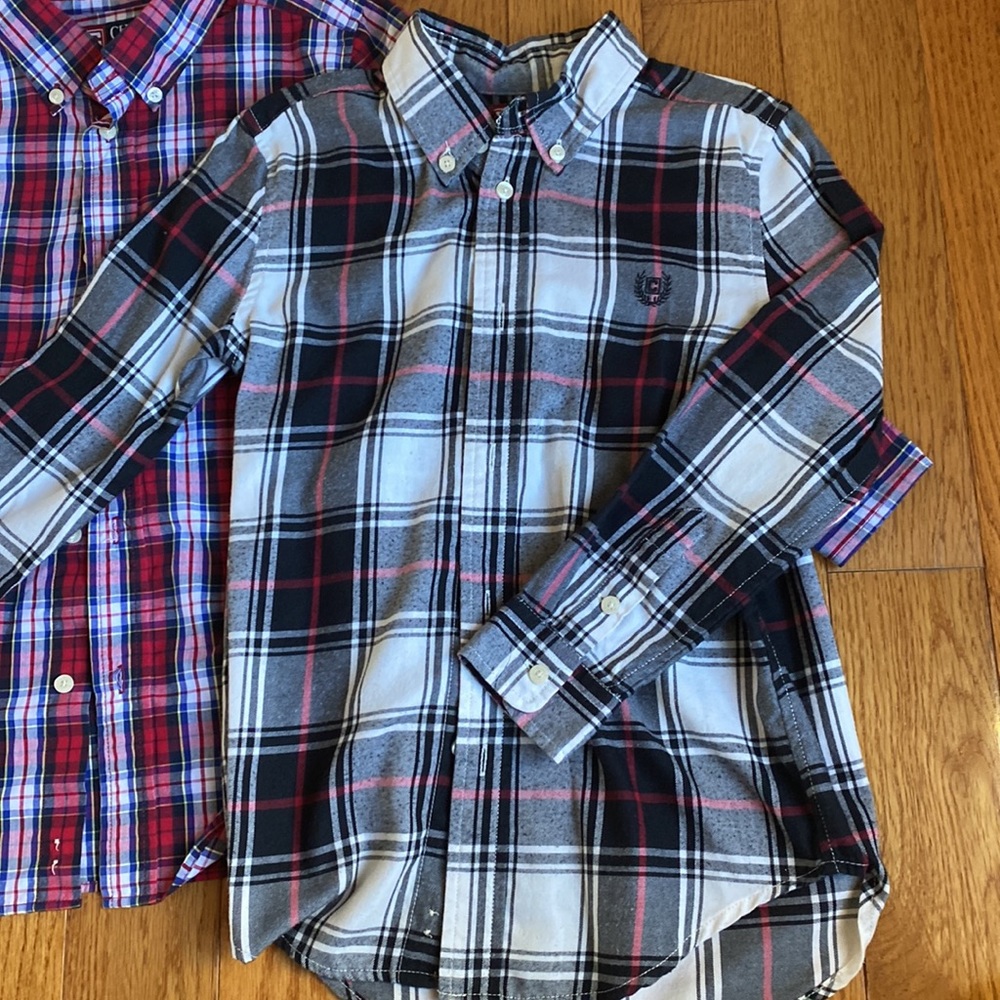 Two Boys Size 7 Button Up Shirts by Chaps - Picture 3 of 5